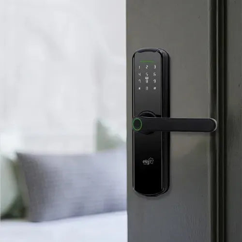 Fechadura Digital Biométrica Inteligente ELG SHFB700, Wi-Fi, Abertura por Biometria, Senha, Cartão de Proximidade, Aplicativo ou Chave de Emergência, Preto